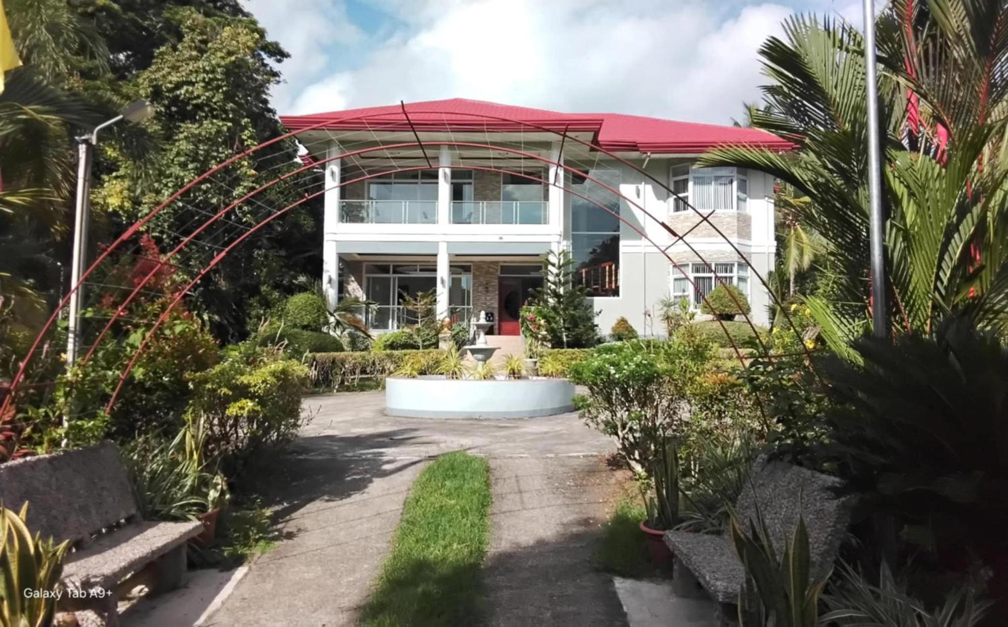 Camiguin Lanzones Resort Mambajao Exterior photo