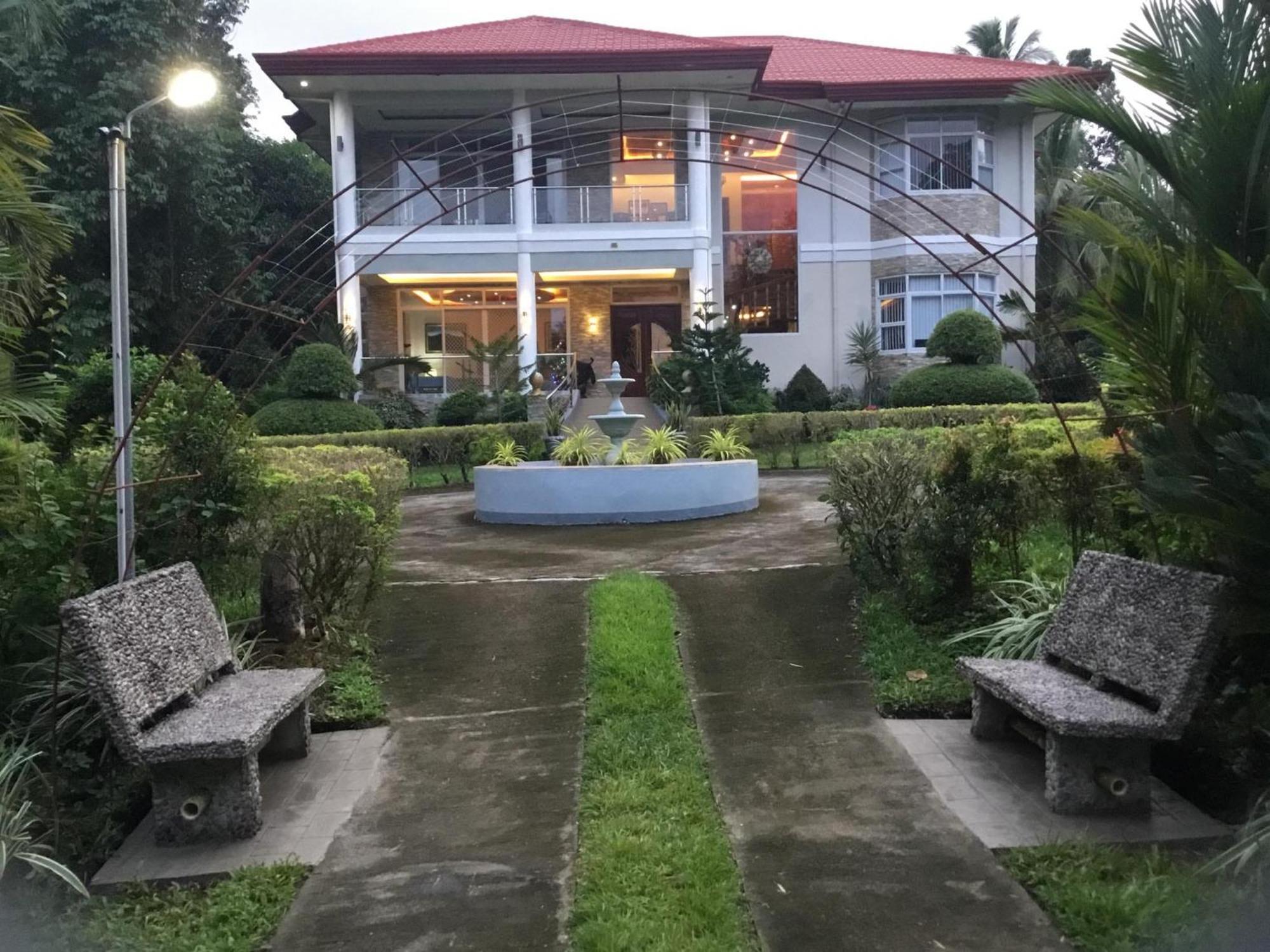 Camiguin Lanzones Resort Mambajao Exterior photo